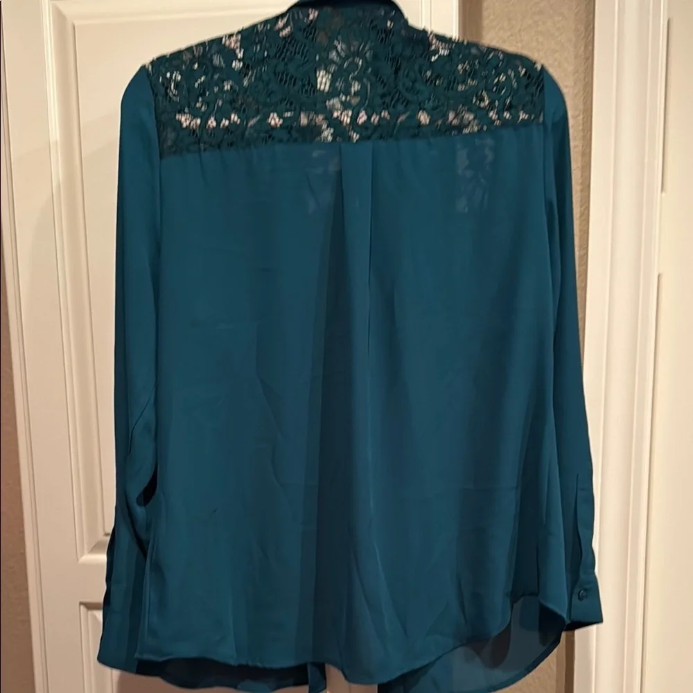 Green Lace Accent Blouse - Picture 3 of 6